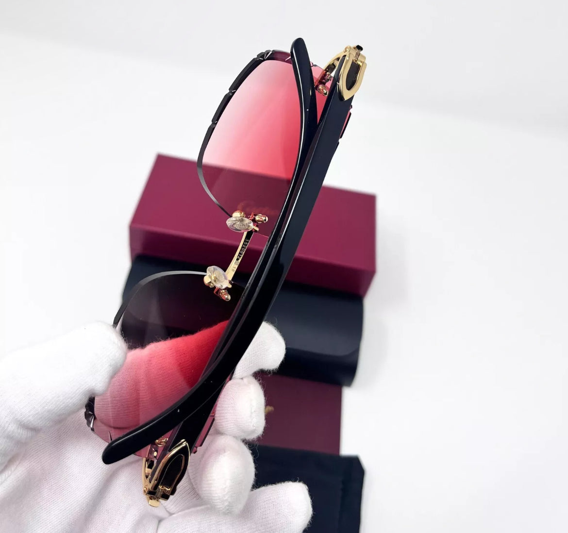 Pre-Owned Cartier Buffalo Horn Black Diamond Cut Sunglasses Red Gradient
