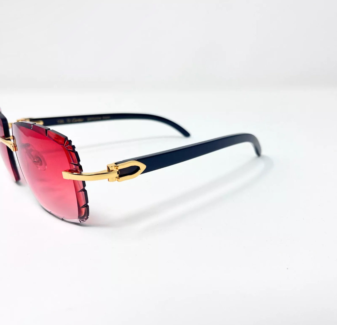 Pre-Owned Cartier Buffalo Horn Black Diamond Cut Sunglasses Red Gradient